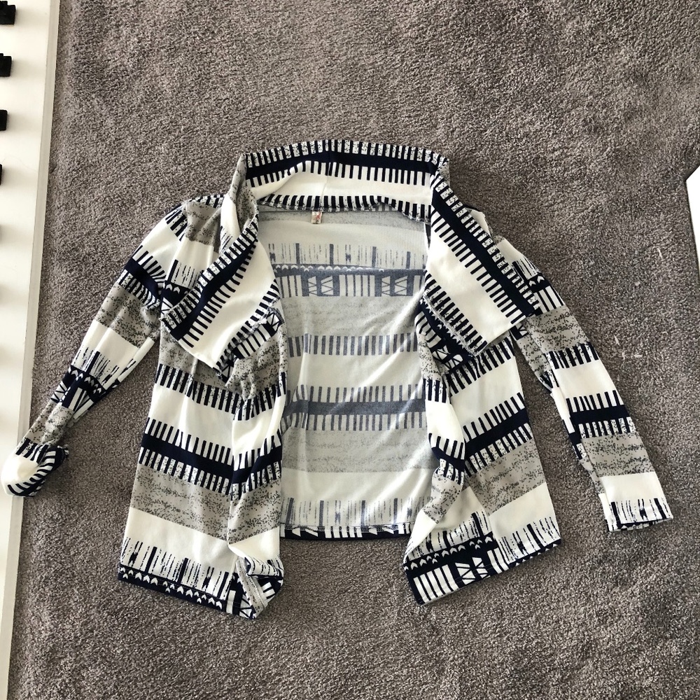 Amaryllis Cardigan